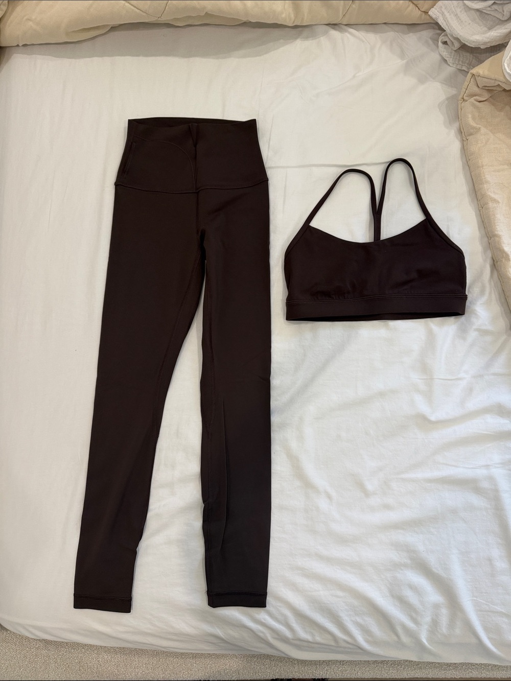 lululemon athletica Dark Brown Strappy Sports Bra Tank

Tank top size 6
Pants 4